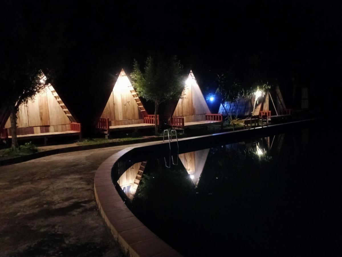 Nongkhiaw Campingsite Swimming Pool Otel Ban Phathok Dış mekan fotoğraf